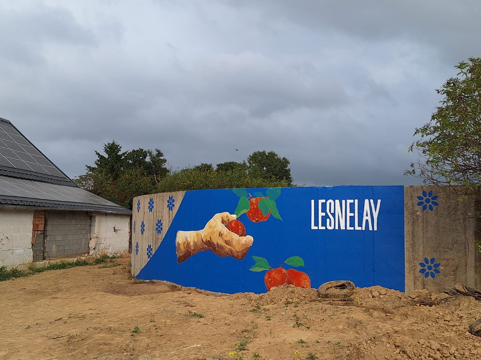 25 08 02 Fresque Bistrot Lesnelay Nadine HERBELIN art kernh (59)