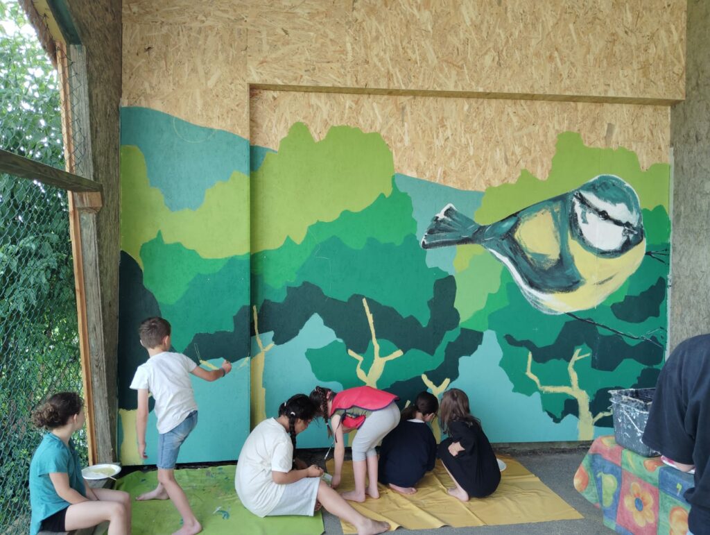 Fresque Ecole Sainte Catherine Tresboeuf Faire entrer la nature Nadine Herbelin LA PALISSADE